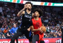 يعاني لاعب فريق مافريكس ديريك ليفلي من "تورم وعدم راحة" في قدمه التي تم إصلاحها جراحيًا