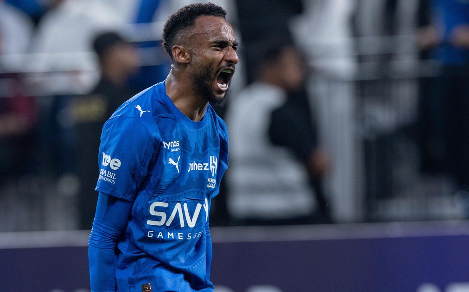 لاعب الهلال متعب الحربي يحتفل بهدفه في المباراة الافتتاحية لفريق RSL أمام الرياض