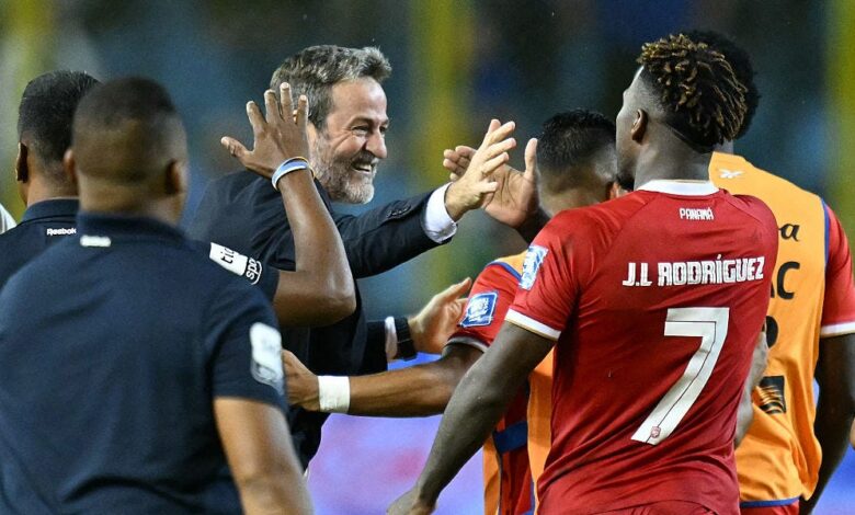 🇵🇦 مع استمرار الضغط، كريستيانسن يطلب من لاعبي بنما الاستمتاع بكأس العالم المؤهلة
 ستاديوم بوست