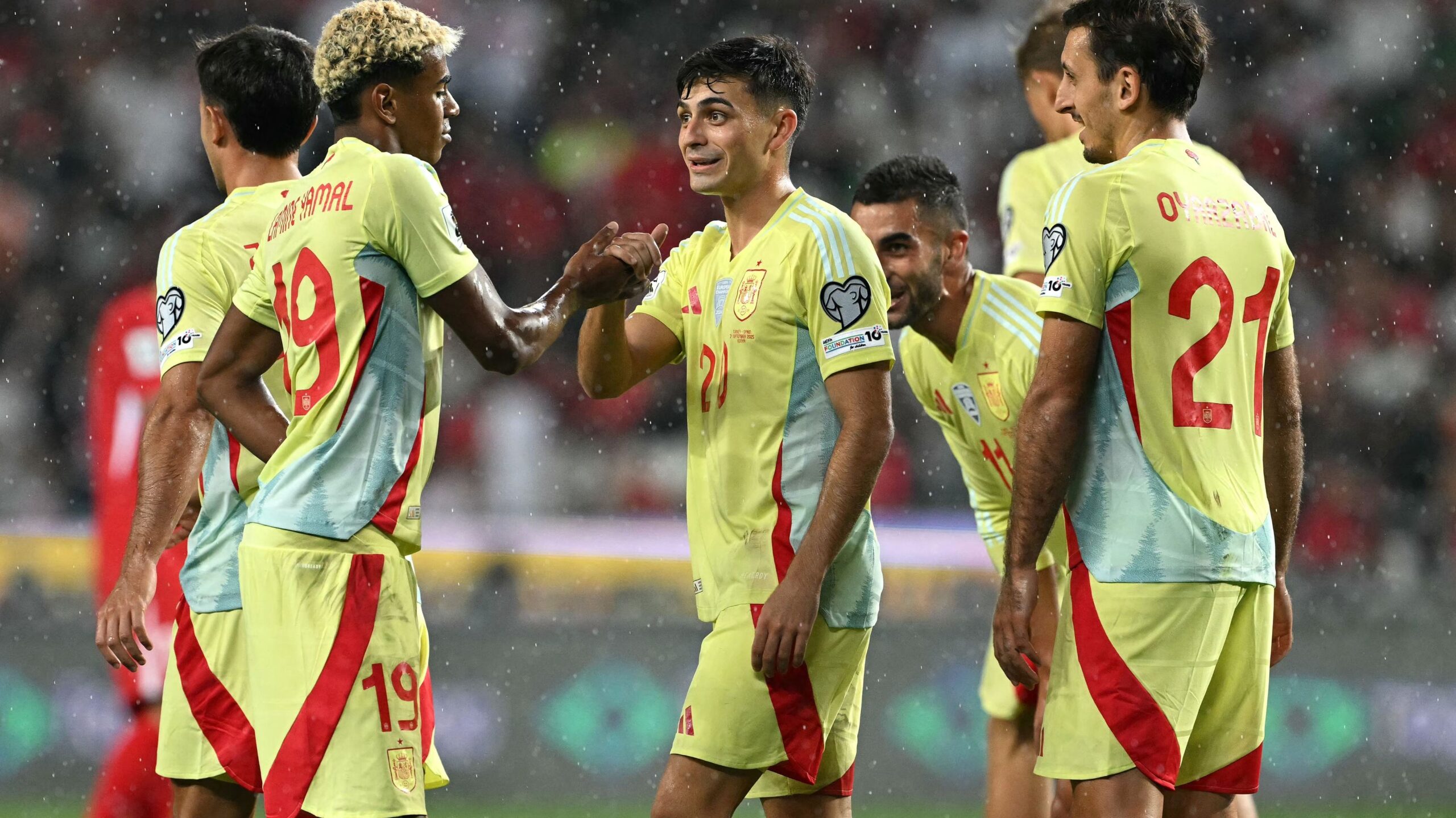 مباراة إسبانيا وجورجيا في التصفيات المؤهلة لكأس العالم 2026 أوروبا.. والقنوات الناقلة
 لاليغا