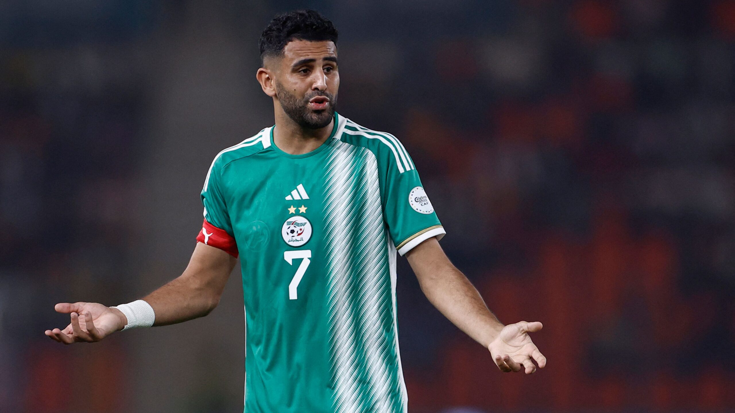 محرز يستشهد برونالدو للرد على سؤال مثير بالإضافة إلى كأس العالم.. شاهد ماذا قال
 لاليغا