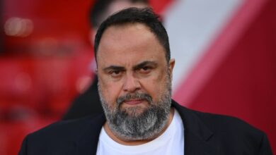 يدرس إيفانجيلوس ماريناكيس تعيين مدير INSANE Nottingham Forest
 ستاديوم بوست