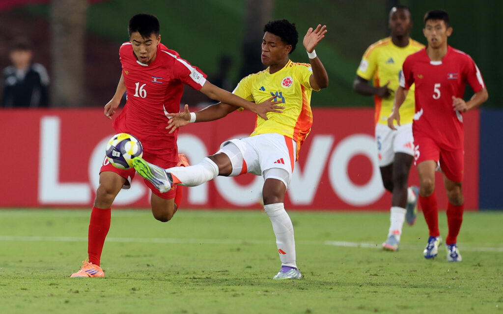 المجموعة السابعة: كولومبيا 2-0 كوريا الشمالية
 ستاديوم بوست