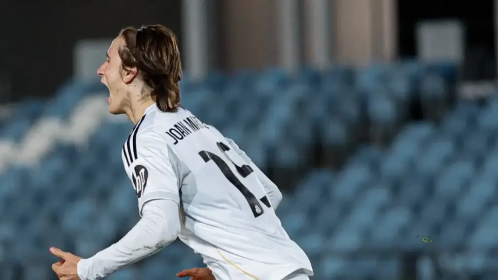 دورتموند مهتم بمواهب ريال مدريد الشابة
 ستاديوم بوست