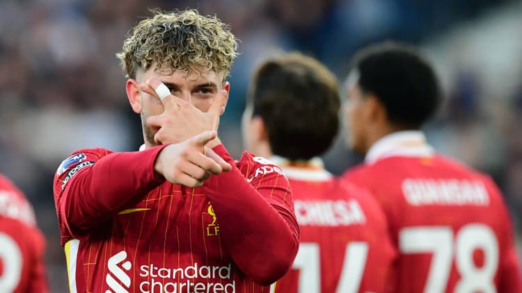 هارفي إليوت في مباراة ليفربول