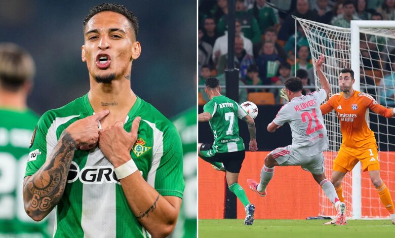 أيدي مان يونايتد ملطخة بالدماء
ستاديوم بوست