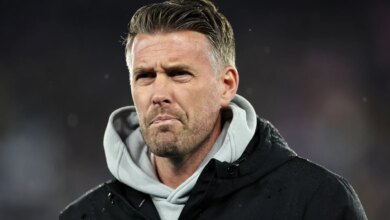 مستقبل روب إدواردز في ميدلسبره موضع شك جدي حيث تم إلغاء المؤتمر الصحفي بسبب المحادثات الصعبة حول تحرك الذئاب
ستاديوم بوست