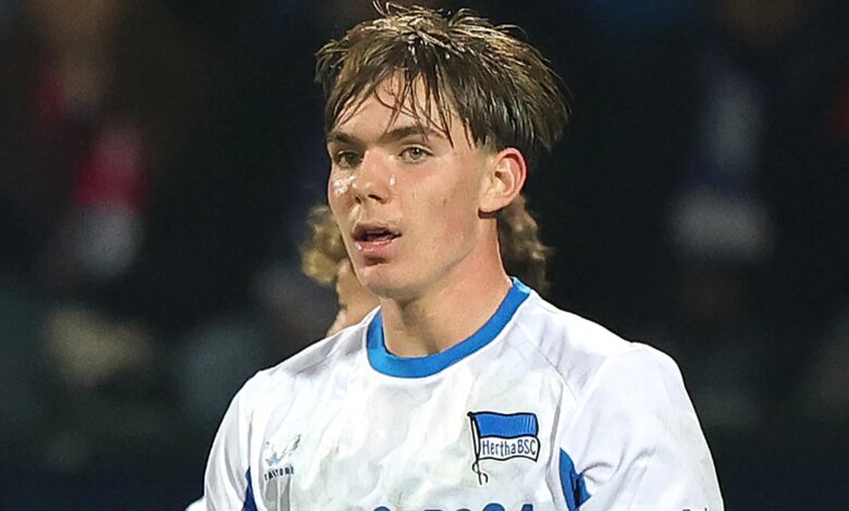 يقود مانشستر يونايتد وأرسنال مطاردة الانتقالات لـ "توني كروس القادم" البالغ من العمر 16 عامًا، لكن لن يتمكنا من التوقيع معه لمدة عامين
ستاديوم بوست