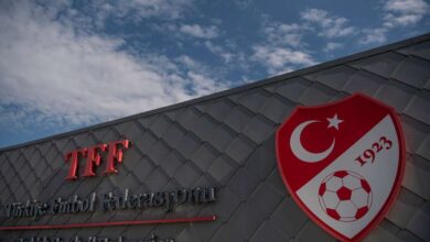 كرة القدم التركية تأمر باعتقال 17 حكماً ورئيس نادي في تحقيقات المراهنات
ستاديوم بوست