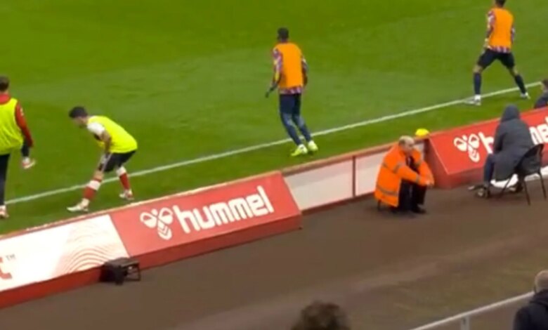 أجرى سندرلاند تغييرًا خاطفًا على ملعب النور في محاولة لإيقاف رميات أرسنال الطويلة
ستاديوم بوست