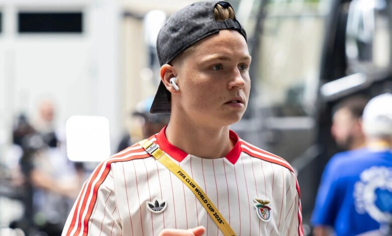 "أتوقع إدانتي" - يؤكد بطل دوري أبطال أوروبا أنه متهم بمشاركة مقطع فيديو غير قانوني يضم قاصرين
ستاديوم بوست