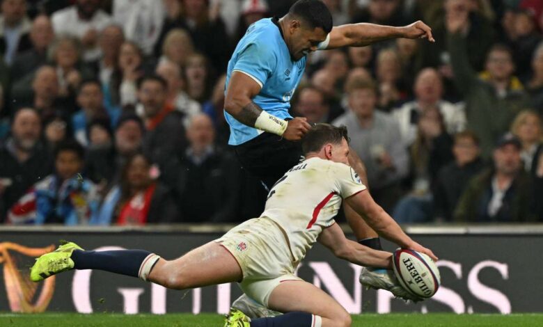 "فرقة القنابل" التابعة لإنجلترا تجتاح فيجي الجريئة
 ستاديوم بوست