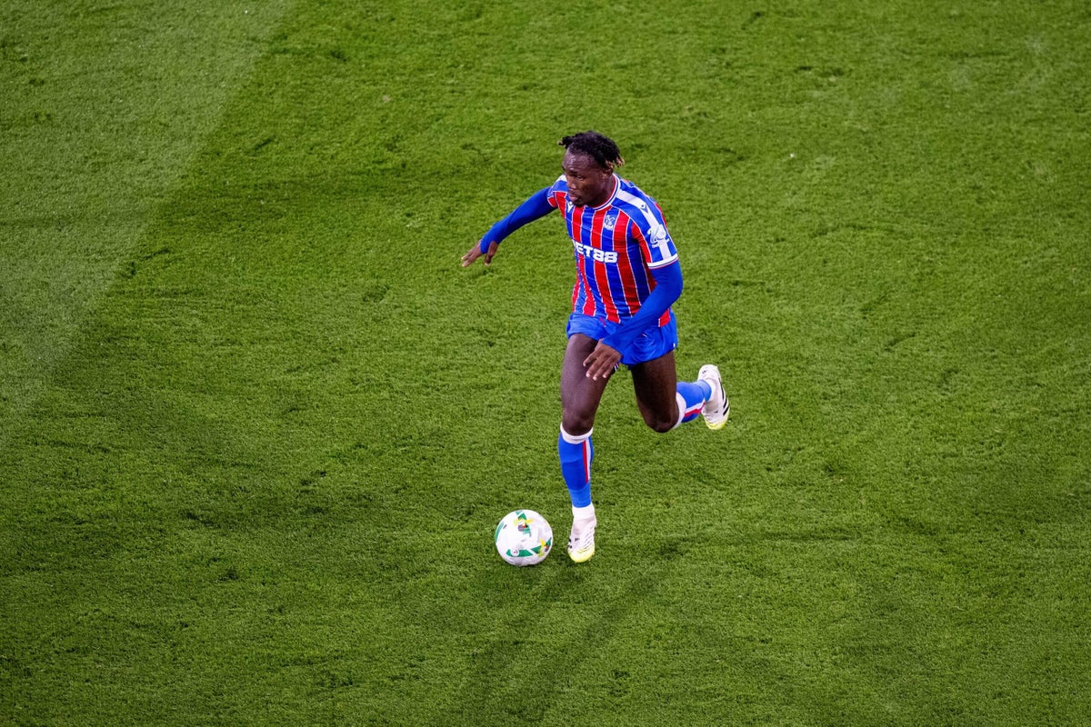 كريستانتوس أوتشي: ما الذي يحدث مع توقيع كريستال بالاس الصيفي؟