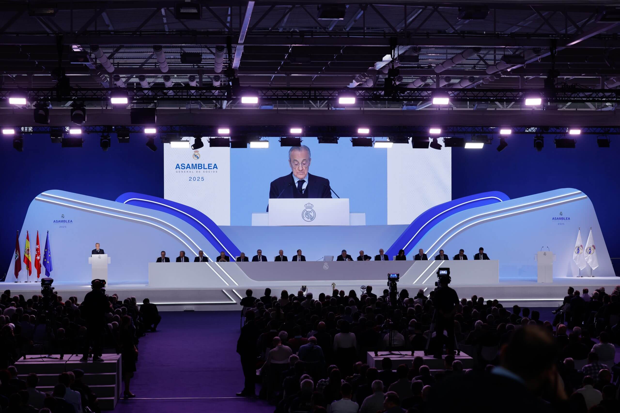 المشهد في الجمعية العمومية يوم الأحد