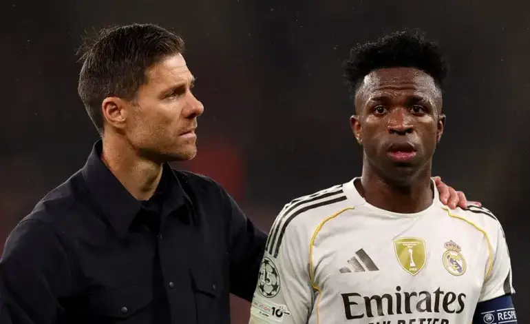 فينيسيوس جونيور و الونسو