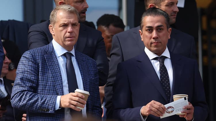 قام تشيلسي ببناء قسم توظيف فريد من نوعه تحت قيادة تود بوهلي وبهداد إقبالي