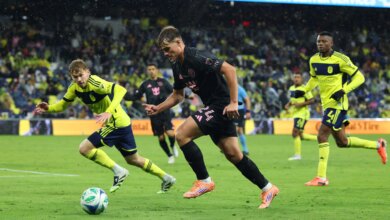 الساعة الفاصلة بين إنتر ميامي ووناشفيل في الموعد النهائي الأمريكي 2025 .. والقنوات الناقلة
لاليغا