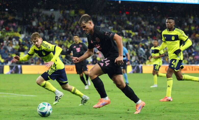 الساعة الفاصلة بين إنتر ميامي ووناشفيل في الموعد النهائي الأمريكي 2025 .. والقنوات الناقلة
لاليغا