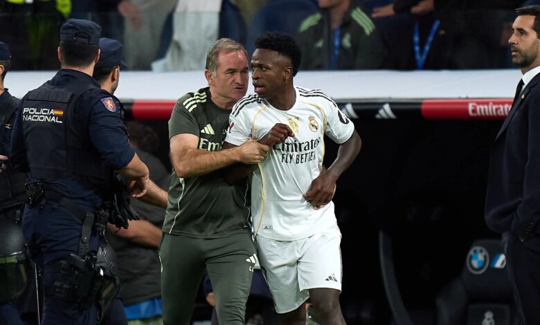 المدرب الإسباني الأسبق يدافع عن دي لا فوينتي ويدخل فينيسيوس ويرفض نصح يامال
ستاديوم بوست