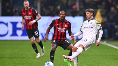 بارما يقدم هدية إلى نابولي باختلال ميلان
 لاليغا