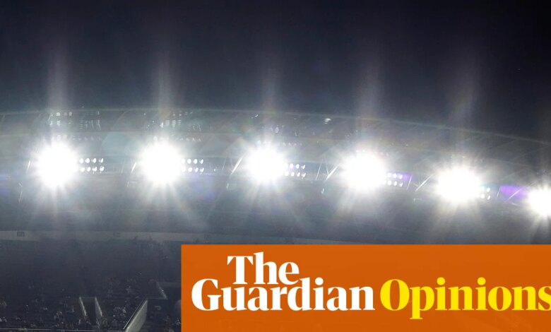 تواجه كرة القدم النسائية الكثير من التهديدات الخطيرة. فلماذا الذعر بشأن اللاعبين المتحولين؟ | NWSL
 ستاديوم بوست