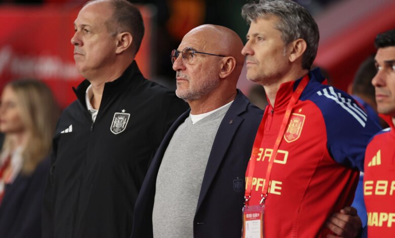 دي لا فوينتي يدافع عن يامال قبل الوقوف الدولي
لاليغا