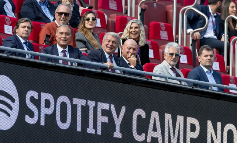 لابورتا: خططنا برشلونة للحياة.. وأتمنى تكريم ميسي
لاليغا