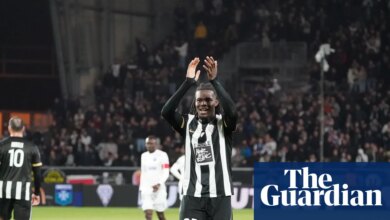 لم يكن لدى أنجيه المال للتعاقد مع المهاجمين لذا لجأ إلى اللاعبين الشباب. عملت | الدوري الفرنسي 1
 ستاديوم بوست