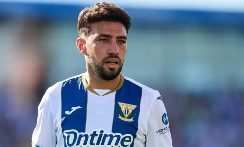 منير الحدادي يعلق على توقيعه مع الاستقلال: "لقد حققت طموحاتي الرياضية."!
ستاديوم بوست