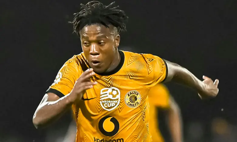 يتحدث جناح فريق ماجي وكايزر تشيفز السابق عن معركته الطويلة!
ستاديوم بوست