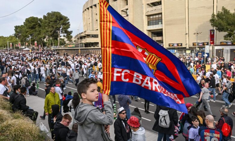 "كان الكامب نو أبيضًا:" لماذا يائس برشلونة لتجنب تكرار أينتراخت؟