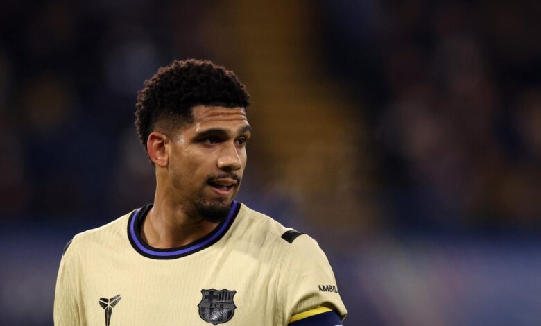 منح رونالد أراوجو لاعب برشلونة إجازة بعد محادثات مع النادي
