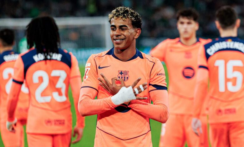 استخدم برشلونة لامين يامال مركزيا. لقد تسبب في الفوضى