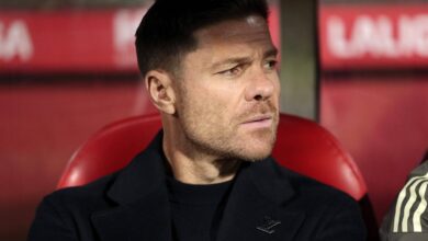 داخل ريال مدريد: خلافات في غرفة الملابس وصعوبات تواجه تشابي ألونسو