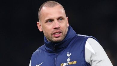 في جون هيتينجا، يمتلك توتنهام مدربًا تدريبيًا عالي المستوى ومطورًا للمواهب