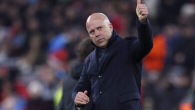 لماذا ليس لدى إدارة ليفربول أي خطط لإقالة المدير الفني آرني سلوت؟