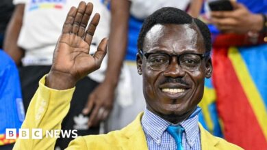 الجزائر تعتذر بعد أن سخر لاعب من مشجع كونغولي يرتدي زي بطل أفريقي