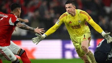 بنفيكا 4 ريال مدريد 2 – حارس المرمى أناتولي تروبين يسجل بينما يتغلب فريق مورينيو على مدريد في التصفيات