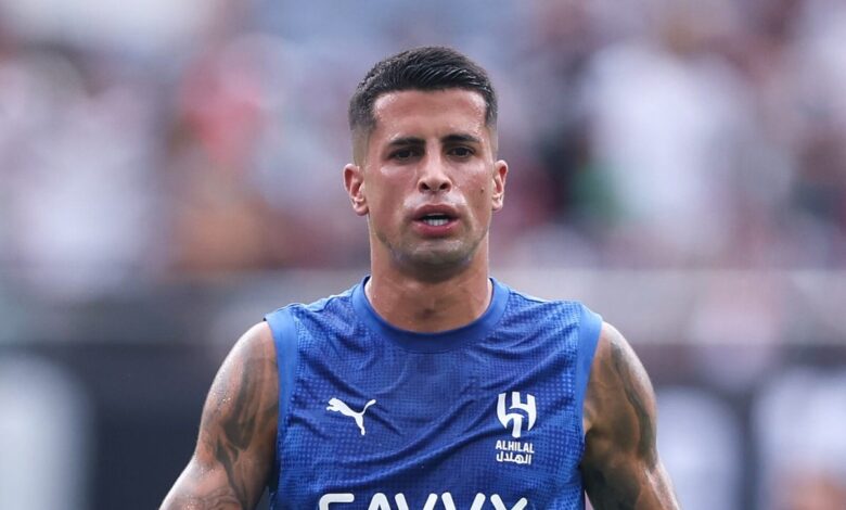 جواو كانسيلو يعود إلى برشلونة قادماً من الهلال