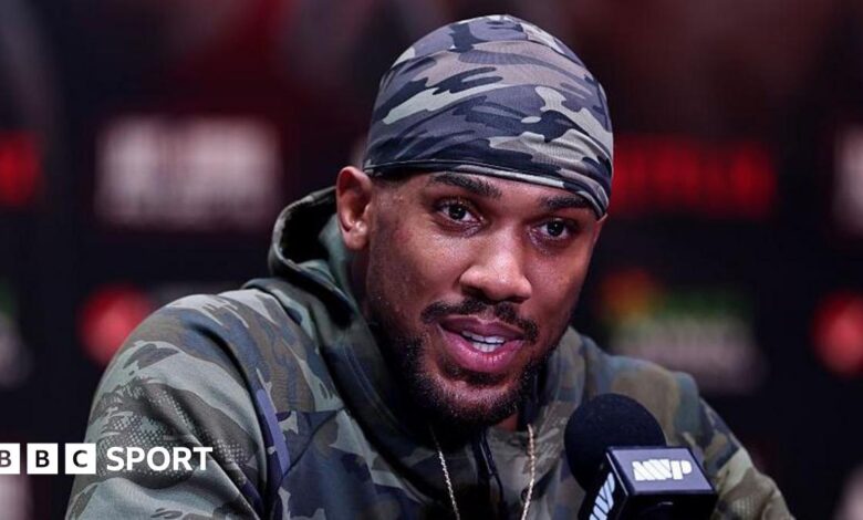 يعود جوشوا إلى المملكة المتحدة بعد حادث سيارة في نيجيريا