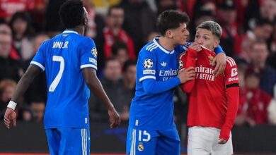 يصر رئيس بنفيكا روي كوستا على أن جيانلوكا بريستياني "ليس عنصريًا" وأن النادي "سيقف إلى جانبه"