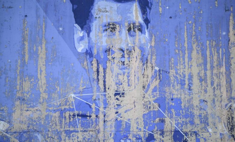 انتخابات برشلونة تعود إلى جوان لابورتا أو فيكتور فونت. إذن لماذا يعتبر ليونيل ميسي هو المفتاح؟