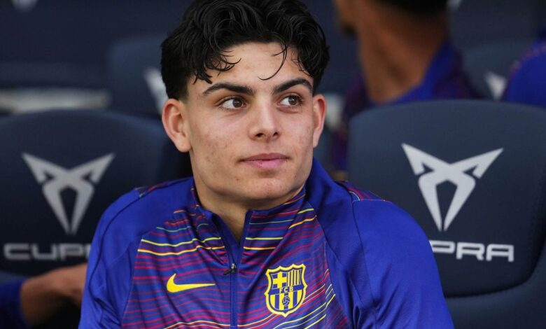 تشافي إسبارت هو نجم اللاماسيا الجديد لبرشلونة، مقارنة بفيليب لام من هانسي فليك