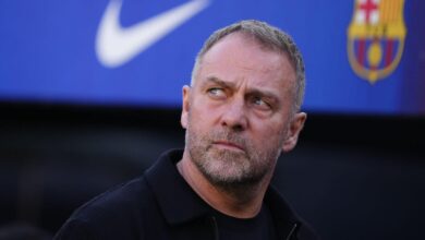 لماذا يعاقب هانسي فليك لاعب برشلونة اللاعبين المتأخرين بغرامة قدرها 46 ألف دولار